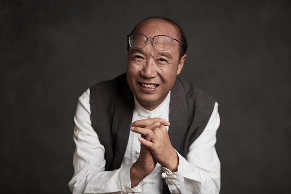 董事长-600kuan.png